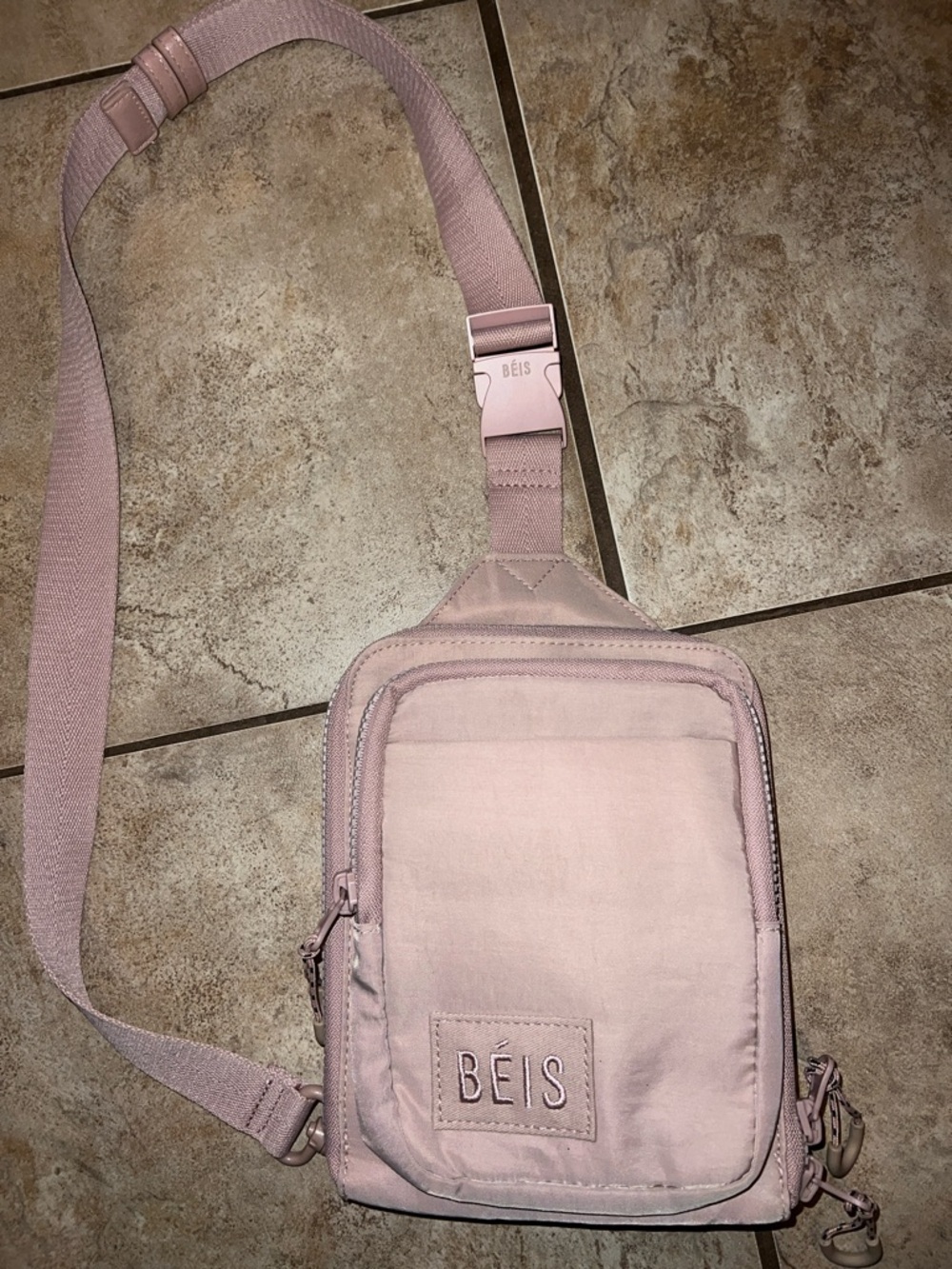 BÉIS Atlas Pink Crossbody Bag